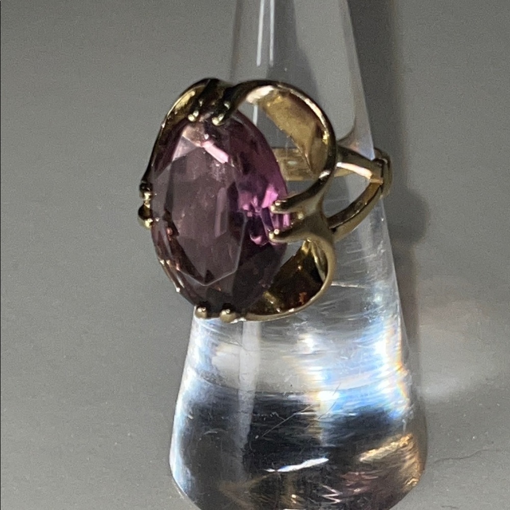 18K gold plated GE Elegant Purple Gemstone Ring. Size 5 1/2 - Picture 2 of 10